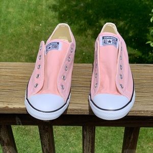 Brand new Converse sneakers pink
